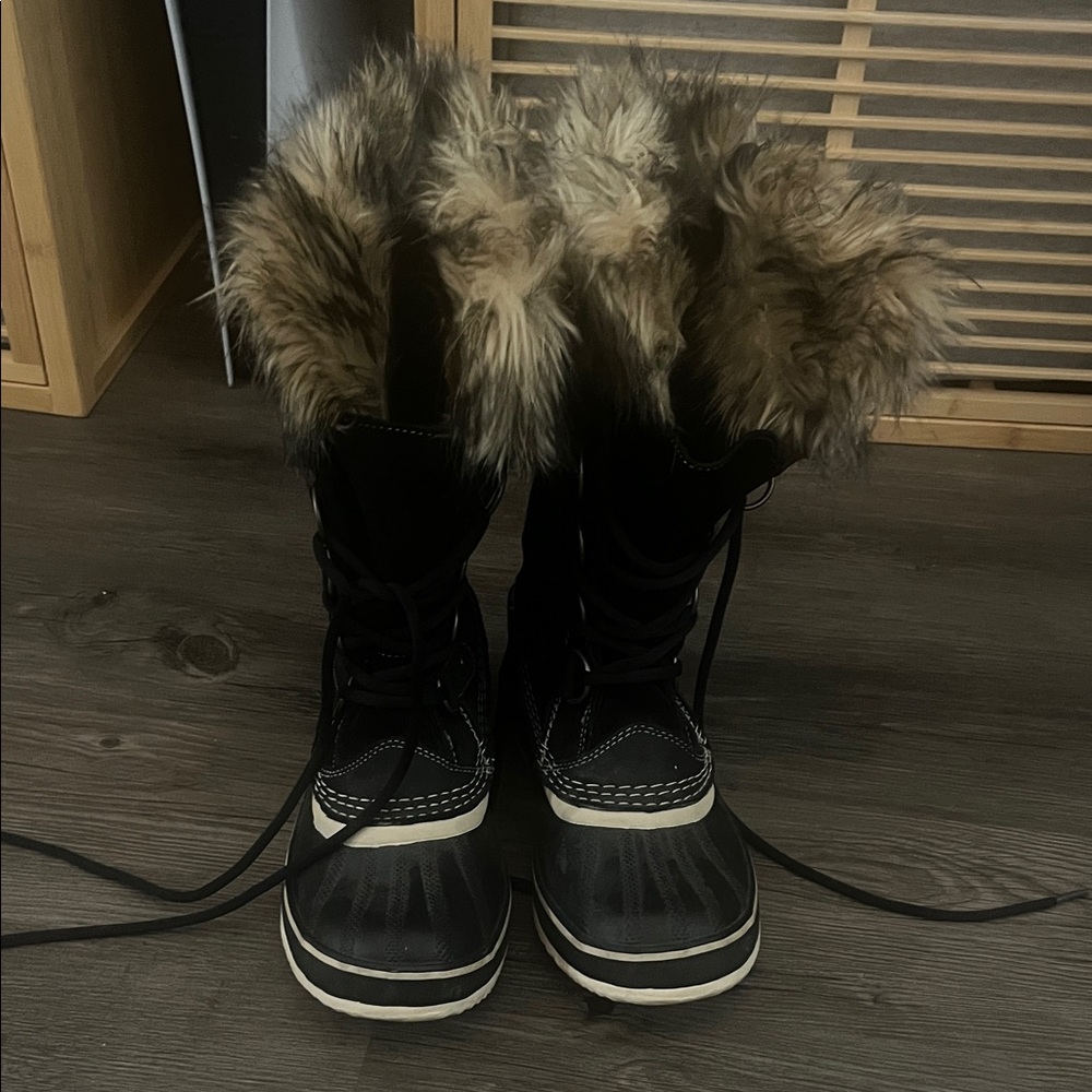 2️⃣for30 Sorel Women’s Faux Fue Snow Winter Lace Up Boots US 7 Black Suede
